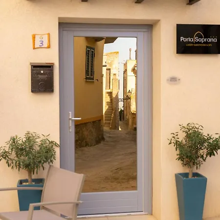 Bed & Breakfast Porta Soprana Luxury & *